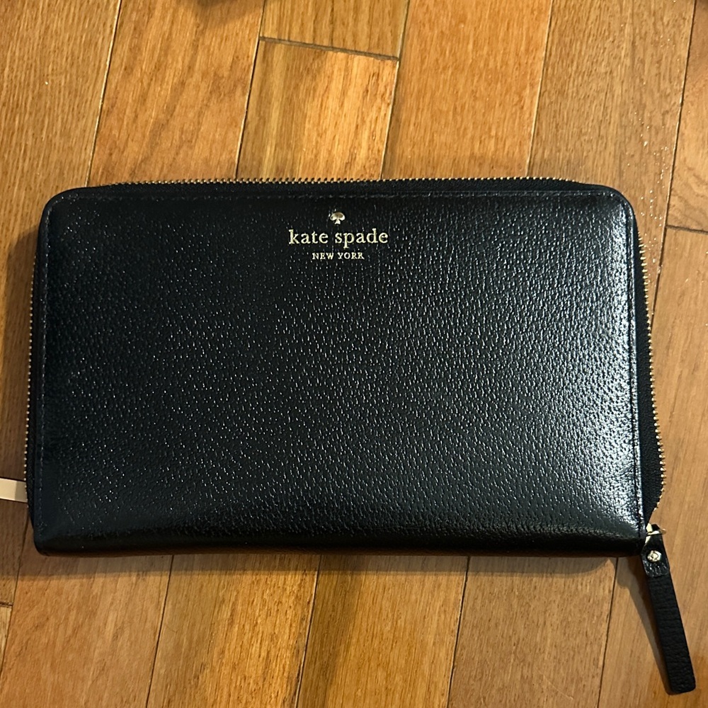 Kate Spade Black Textured Zip Wallet - no longer made